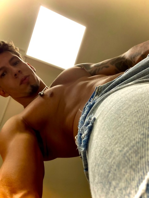 andrew_model onlyfans leaked picture 1