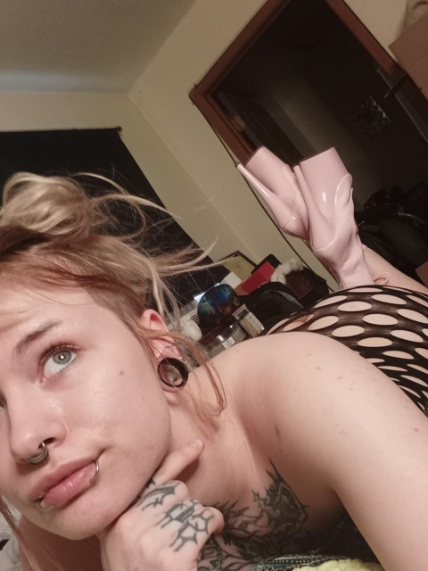 caninemaxx onlyfans leaked picture 2