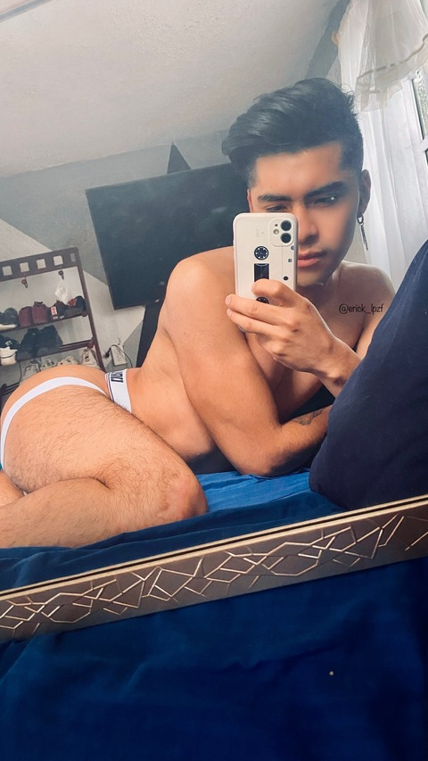 ericklpzf95 onlyfans leaked picture 1