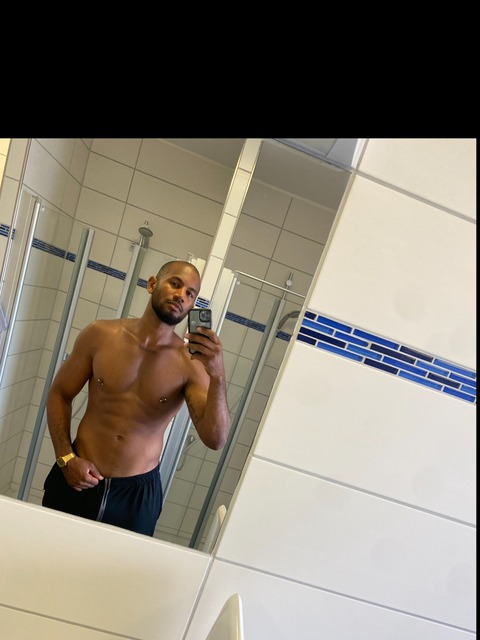 johnnyb_good onlyfans leaked picture 1