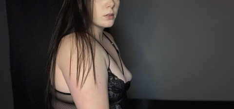 kylalenea onlyfans leaked picture 1