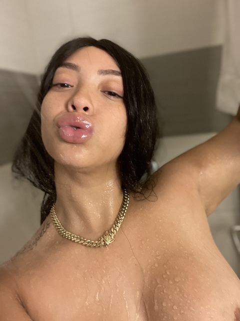 leslylunadiaz onlyfans leaked picture 1