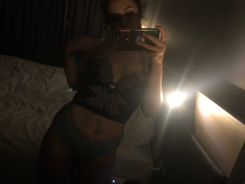 lolabear onlyfans leaked picture 1