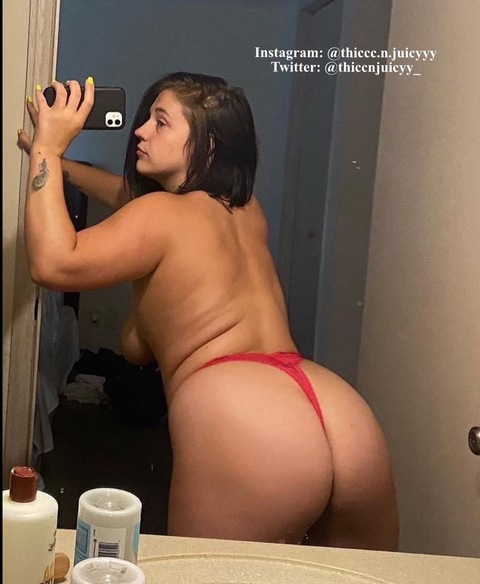 thiccc.n.juicyyy onlyfans leaked picture 1