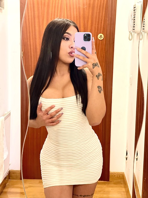 valerieg24 onlyfans leaked picture 1