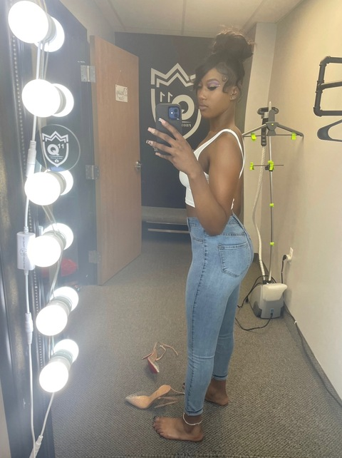 woahits1mherher onlyfans leaked picture 2